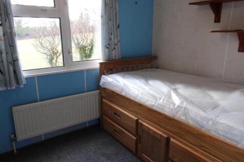 Bedroom.JPG
