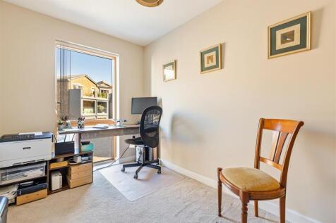 A22 - 18 Baltic Way Totnes - 250926.jpg