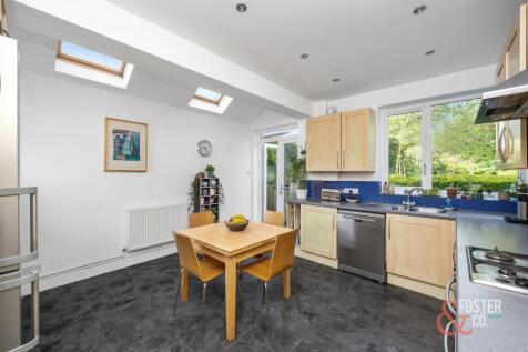 Redhill Drive 21-012.jpg