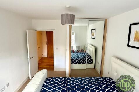 bedroom.1