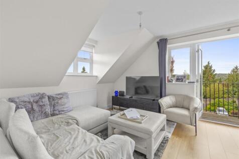 Flat 9, 15 Priory Road, HP13 6SL-5.jpg