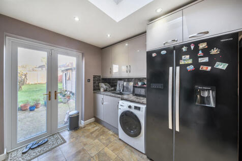 1383910-7-6926f6a...