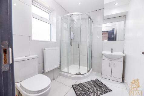 180 Russel Road, Nottingham  (12 of 26).jpg