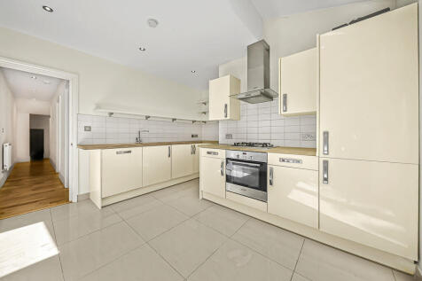 Kitchen Breakfast room shot 2