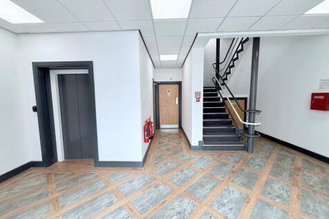 Office to rent Image 3