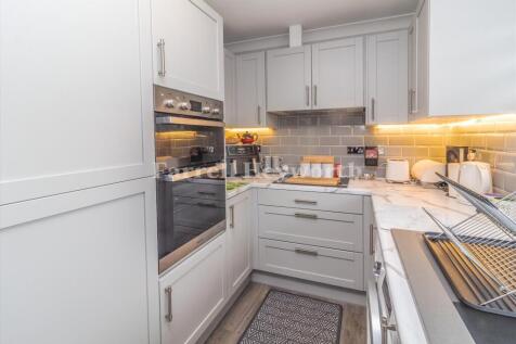Kitchen image 2
