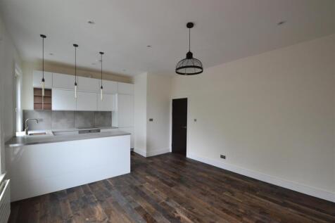 Haven Green, Ealing, W5 photo 3