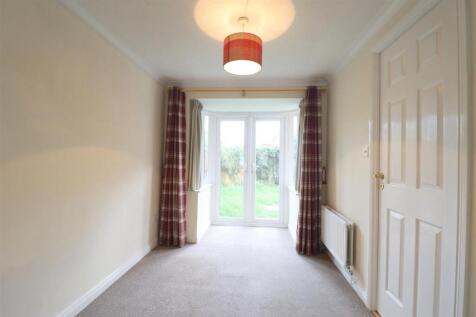 Spinney Road, Burton Latimer, Kettering photo 5