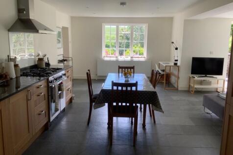 Elven Lane, BN20 photo 5