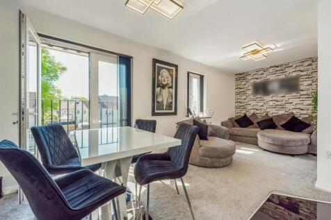 Diner &amp; Living Room.jpg
