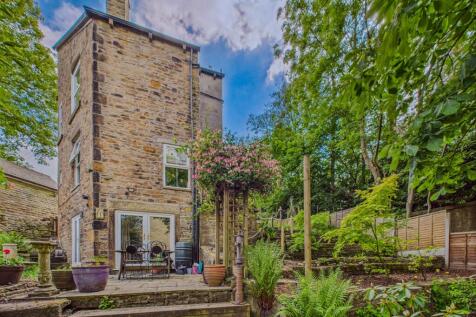 Rear Garden and Aspect