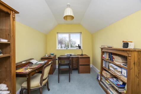 Dressing Room/Office