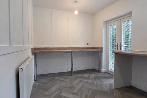 Minver Crescent, Nottingham, Nottinghamshire, NG8 photo 3