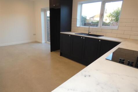 Parton Grove, Stoke-On-Trent photo 3