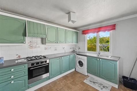 Glenbrook Crescent, Nottingham photo 4