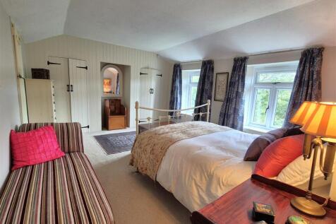 Principal bedroom.jpg