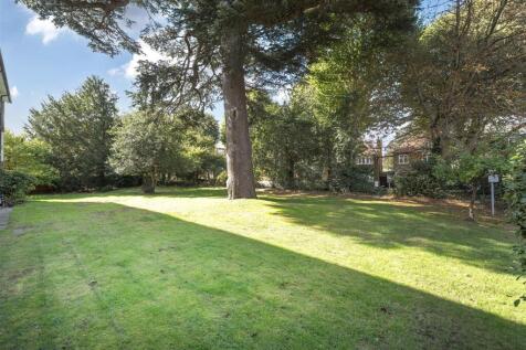 1357709-20-68d3e5b6d4469-ARW .jpg