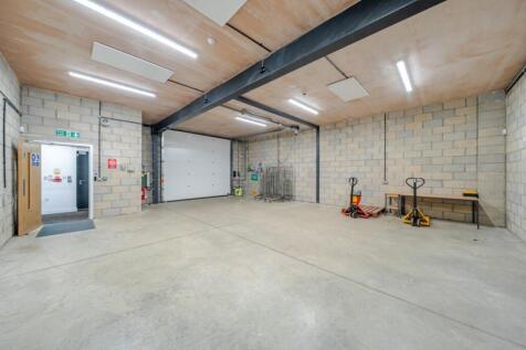 1389483-5-693aa690dcb8a