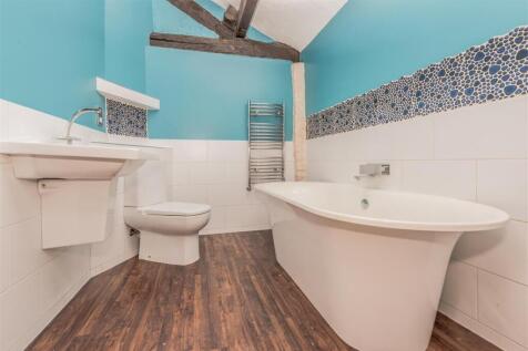 Family Bathroom / WC: