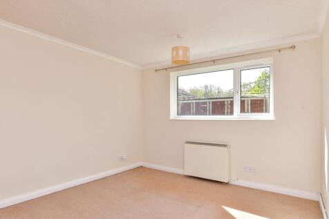 Herington Road, Arundel photo 4