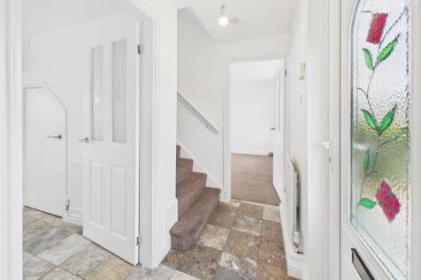 Mildenhall Crescent, Bestwood Park, Nottingham photo 4