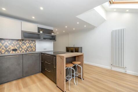 8679990-interior02.jpg