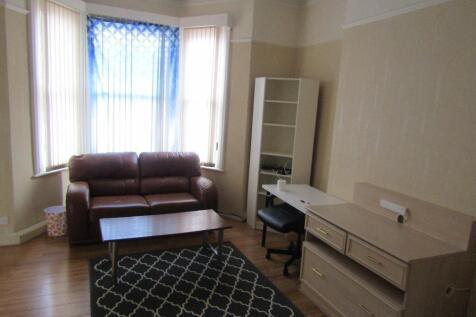 1 bedroom ground floor flat