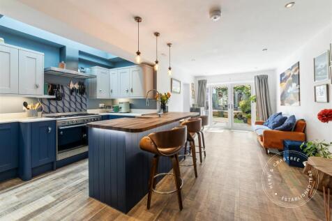 Kingsland-Road-27.jpg