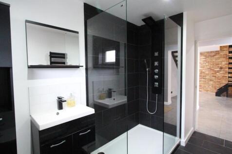 Shower Room 1.2.JPG