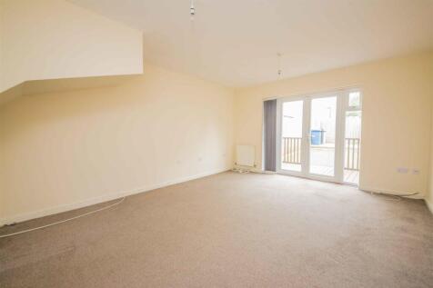 Coles Close, Burton Latimer, Kettering photo 3