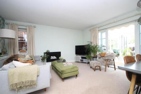 .livingroom.JPG