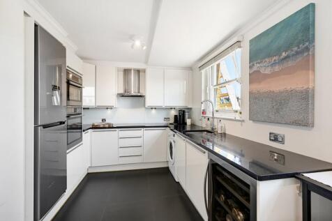 property in Gloucester Street, 
Pimlico, SW1V