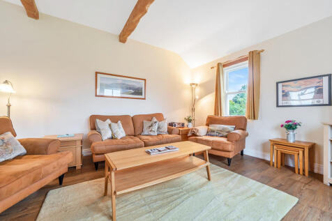 Living / Dining R...