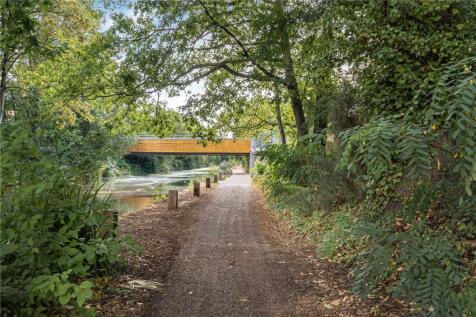 Nearby Footpath