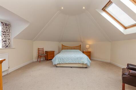 Master Bedroom 1.jpg