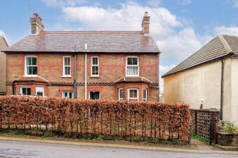 2_Roselea_Pilmer_Road_Crowborough_TN6 2UE_RootsPro