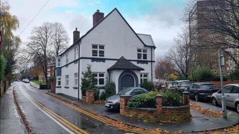 Red Lion House Stourbridge 1.jpg