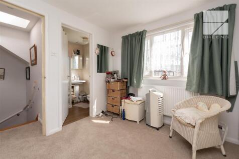 252 Hale End Road_0001.jpg