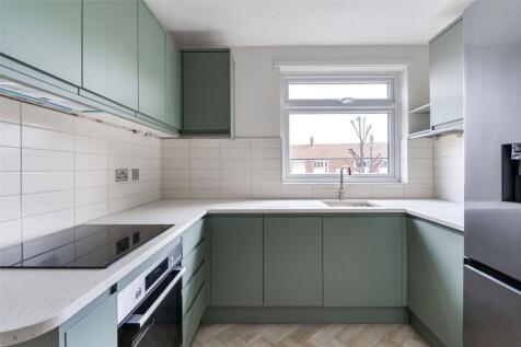 Gore Road E9