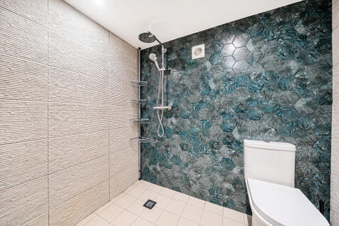 Wet Room - Swirl ...