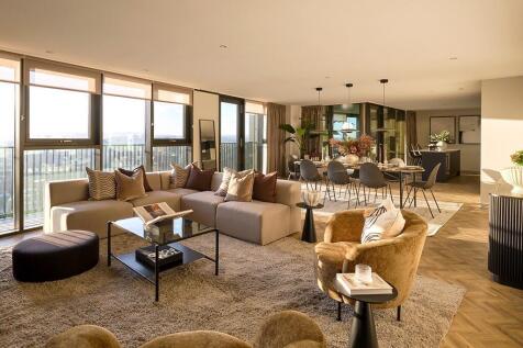 Introducing our Penthouse Collection I Seamlessly Refining City Living | Blending Contemporary Design, Refined Finishes and Exceptional Convenience I Available Now I Internet Included I Onsite Gym | 2