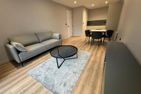 Lounge pic 1.jpeg