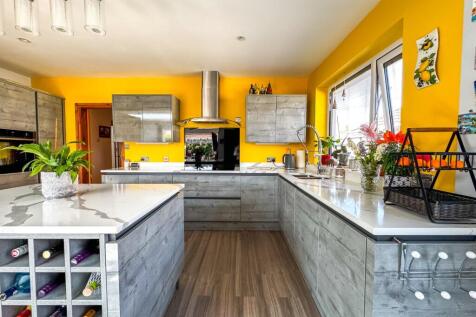 Kitchen/Diner/Living