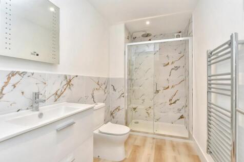 Heights 3 shower use