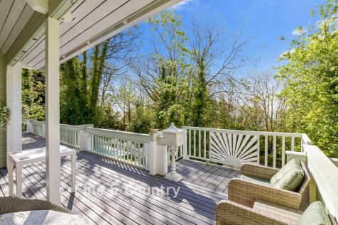 Patio / Decking