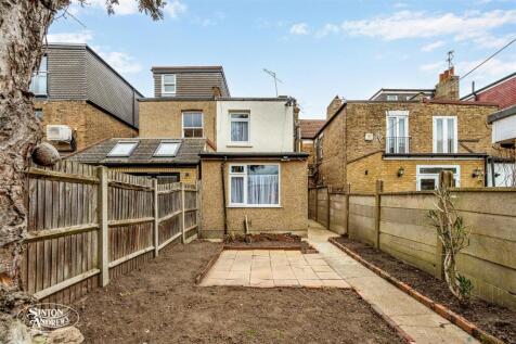 25 Northcroft Road-16.jpg
