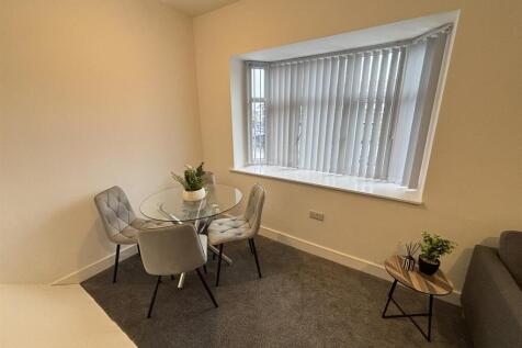 Flat 1, Lane End Road, Burnage, Manchester photo 3