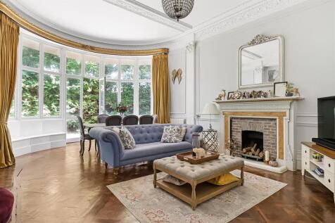 Reception Room/Dining Room