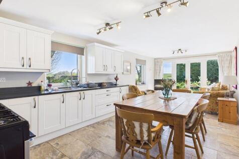 Living / Dining / Kitchen