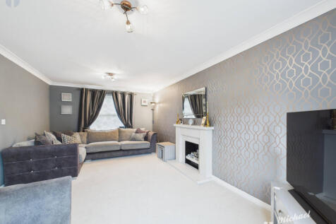 CAM03218G0-PR0798-STILL014